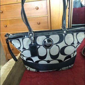 DESIGNER BAG ALERT 🥳